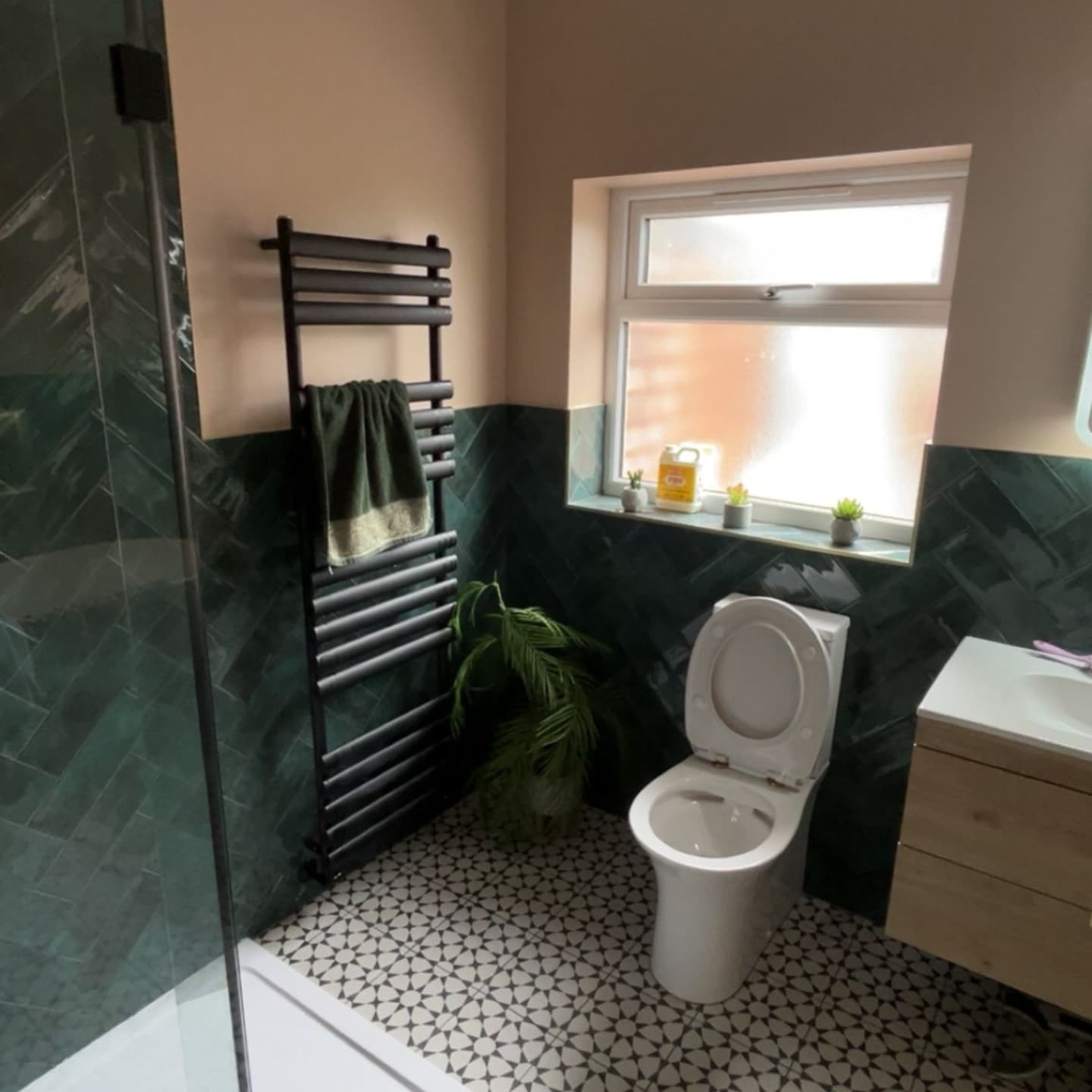 Beautiful bathroom by Peninsula Plumbers
